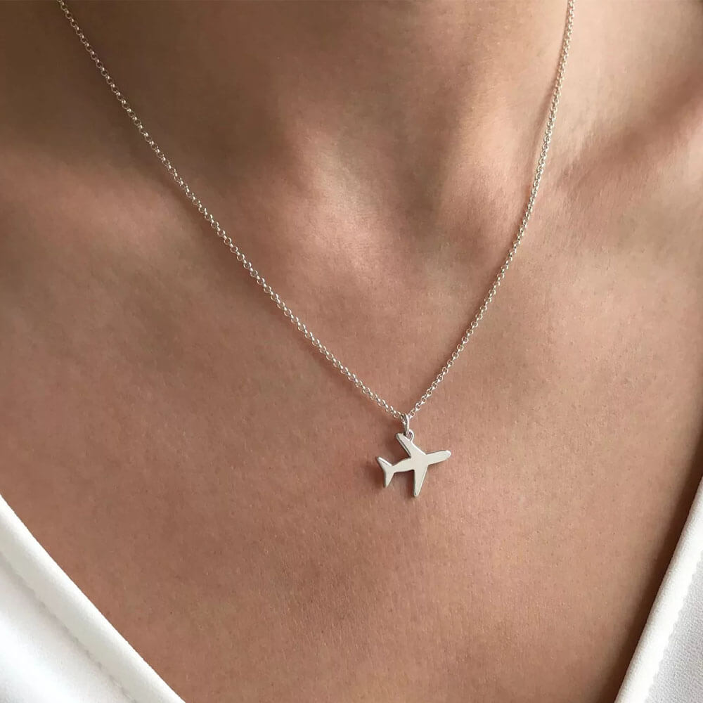 Colar com Pingente de Avião em Prata 925
