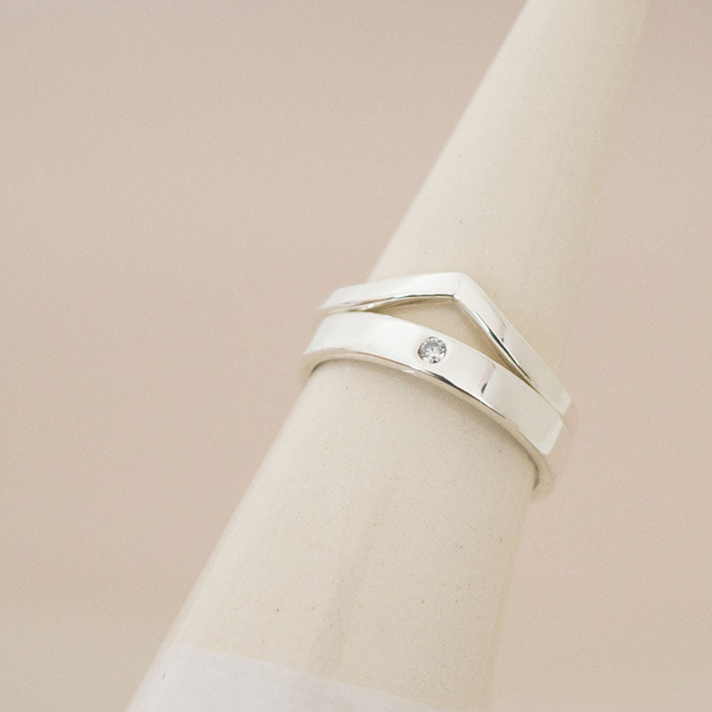 Conjunto Anel V e Anel Reto com Pedra Zirconia em Prata 950