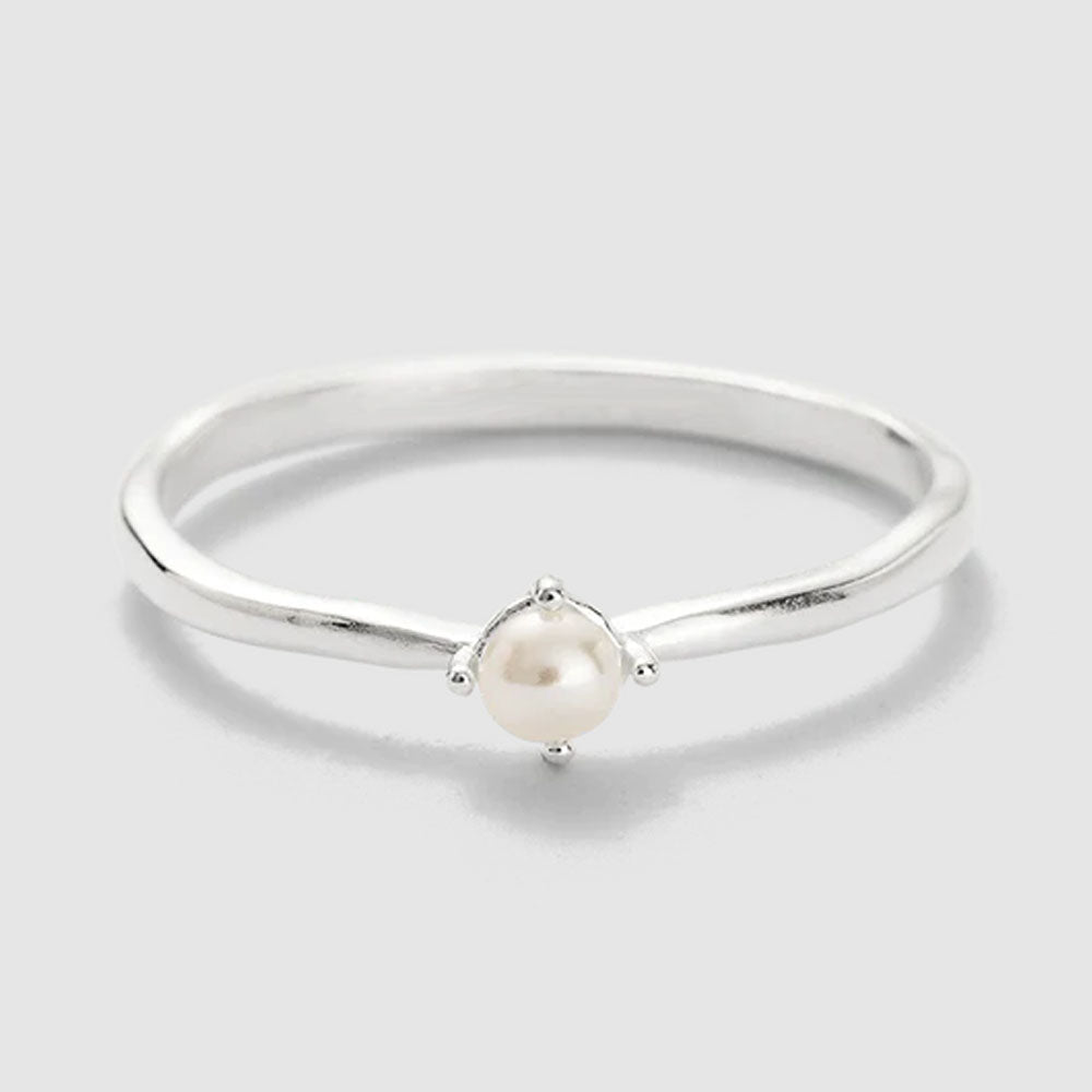 Anel com Perola Pequena 4 mm em Prata 950
