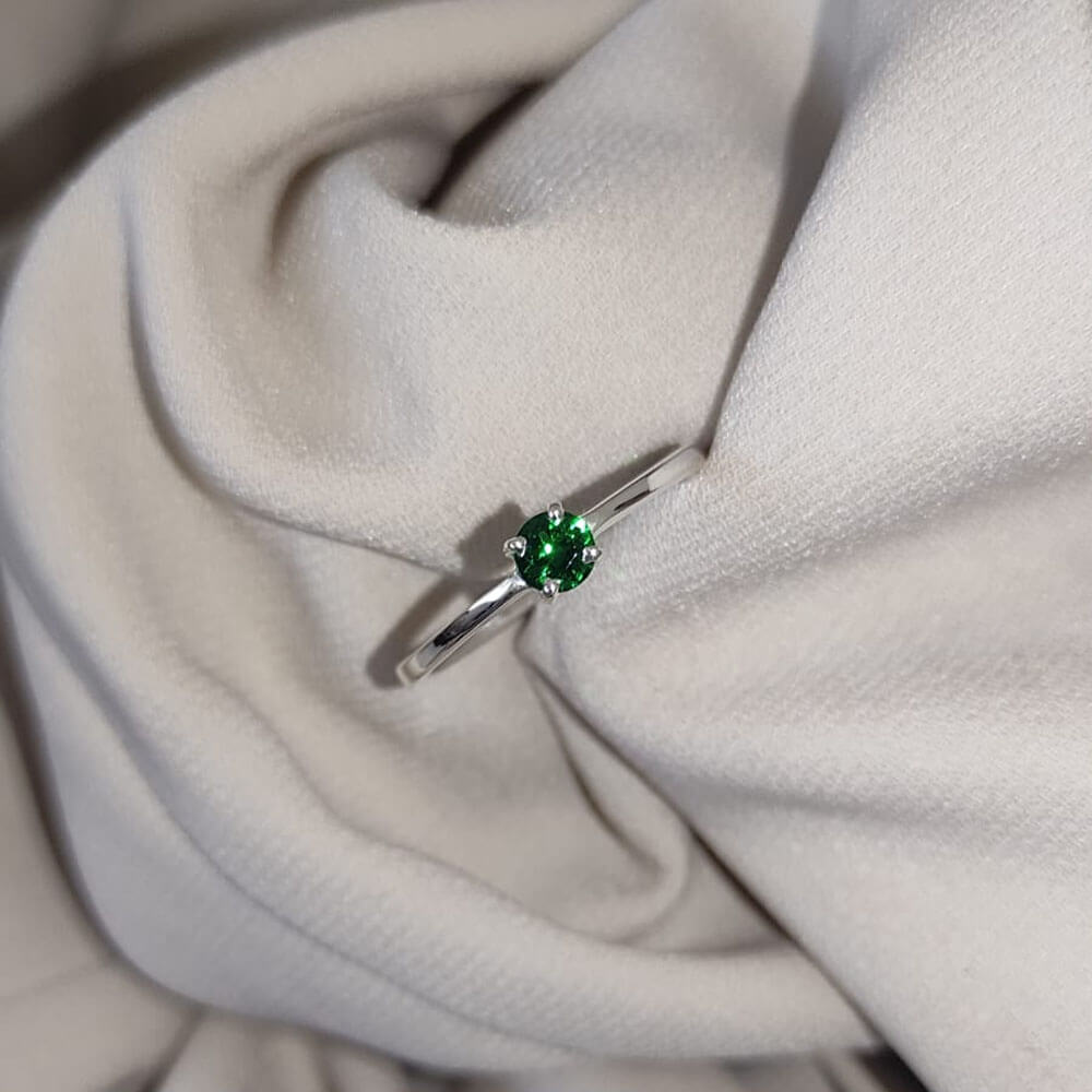 Anel com Pedra Zircônia Verde Esmeralda Prata 950