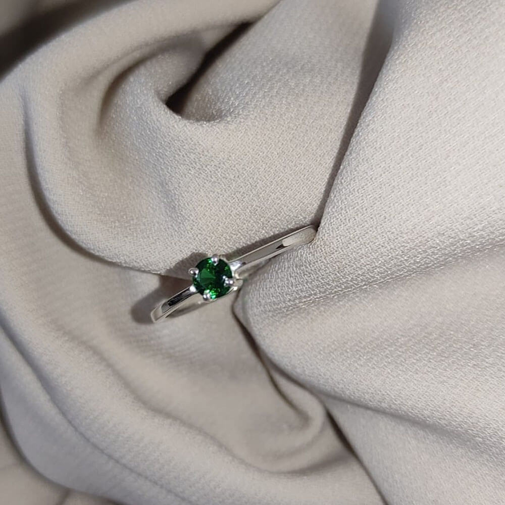 Anel com Pedra Zircônia Verde Esmeralda Prata 950