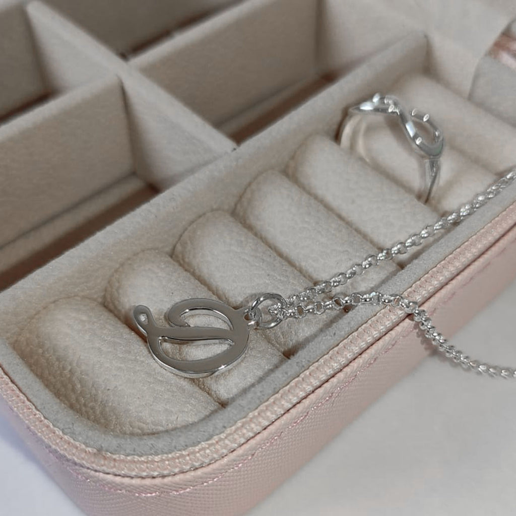 Colar Letra Maiúscula Personalizada em Prata 925
