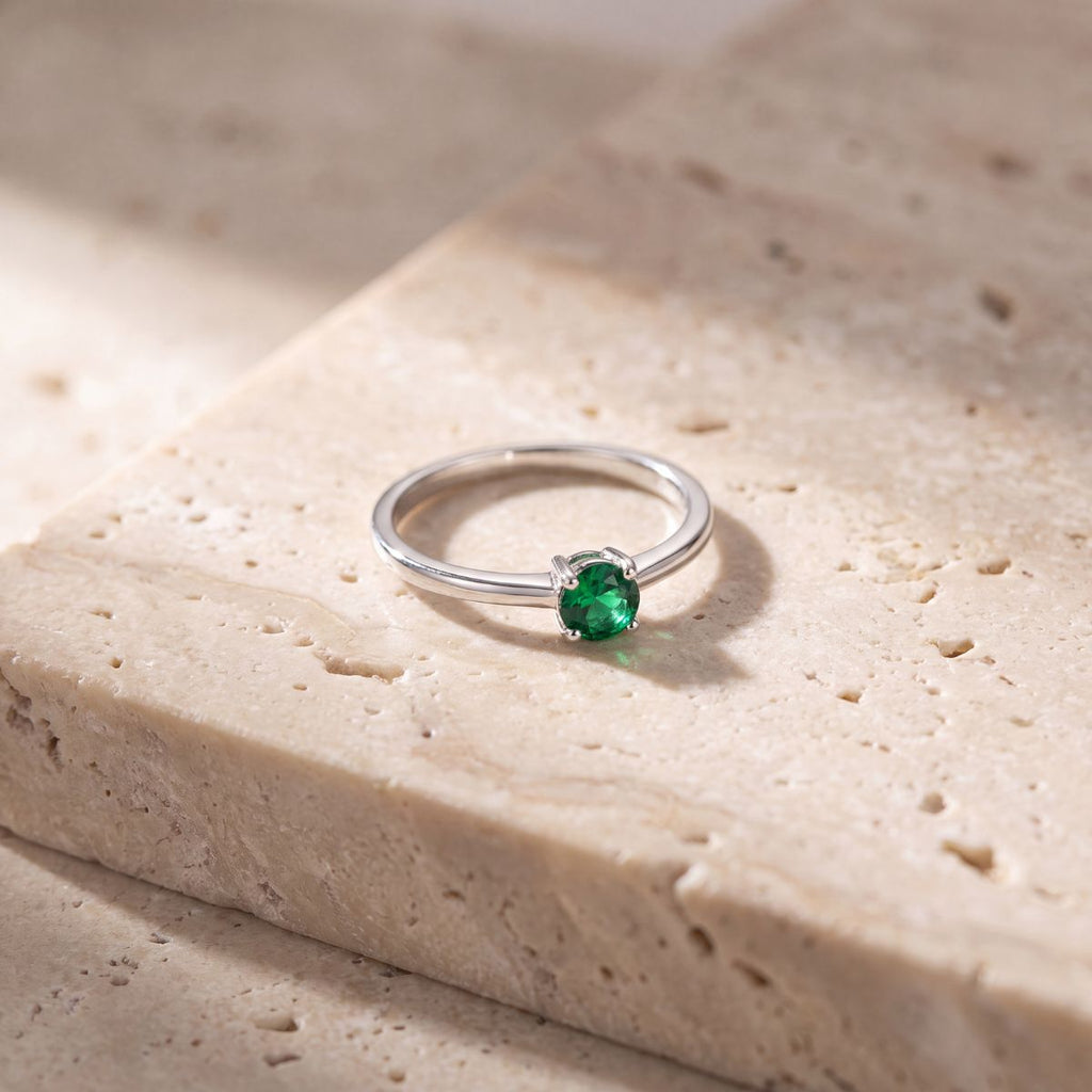 Anel com Pedra Zircônia Verde Esmeralda Prata 950