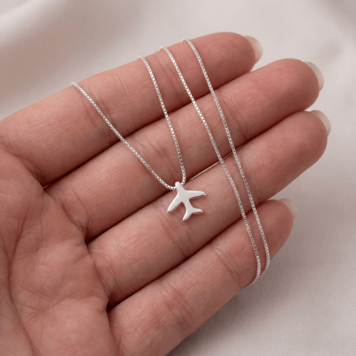 Colar Avião Feminino Delicado em Prata 925