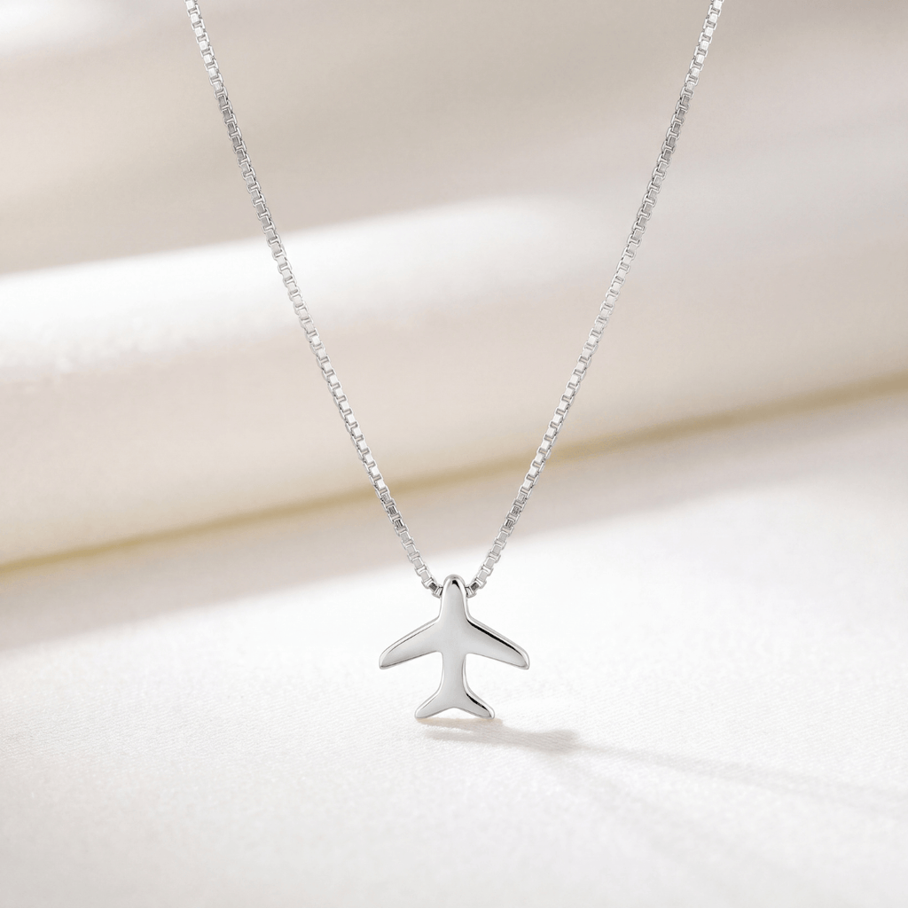 Colar Avião Feminino Delicado em Prata 925