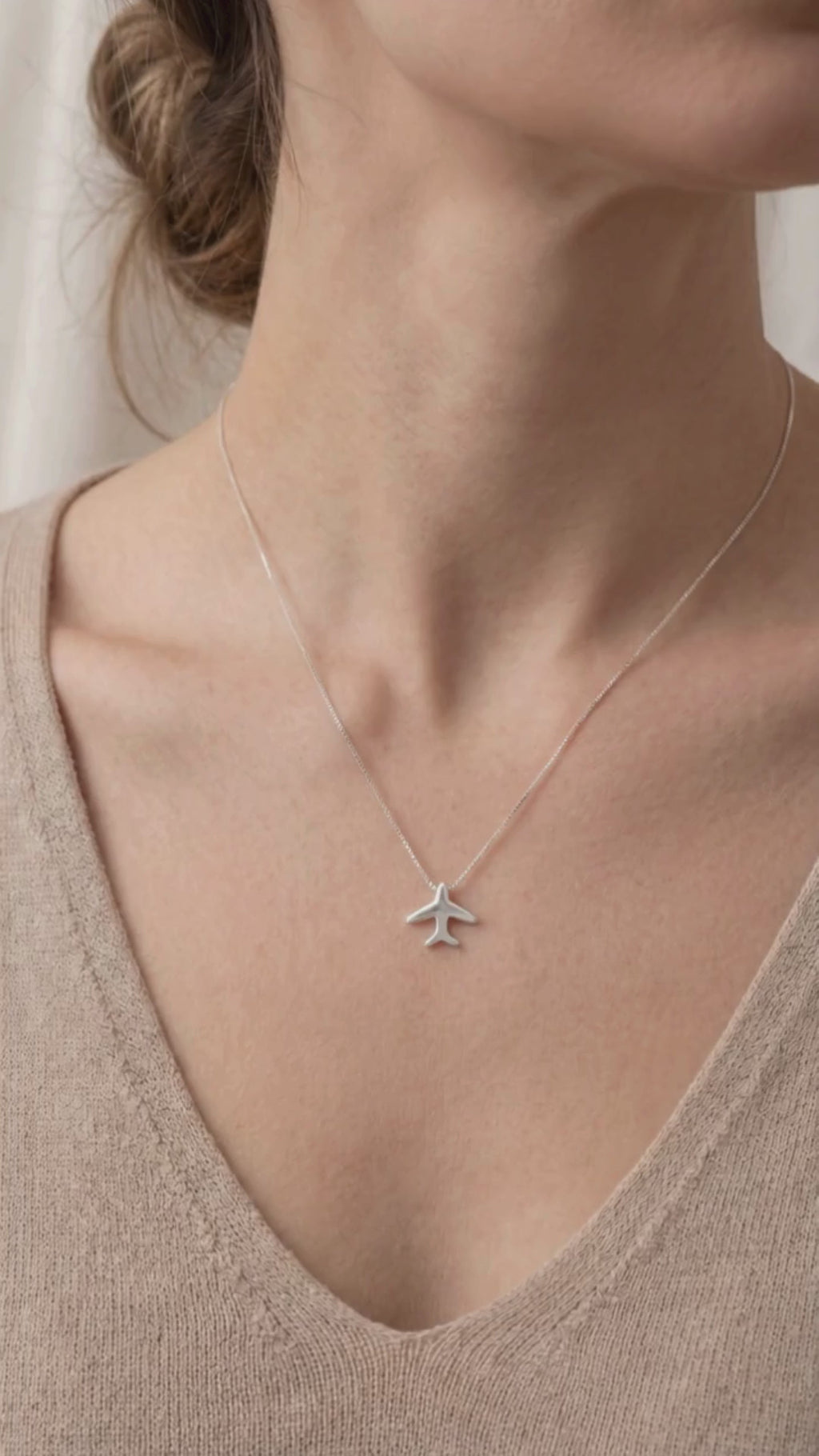 Colar Avião Feminino Delicado em Prata 925