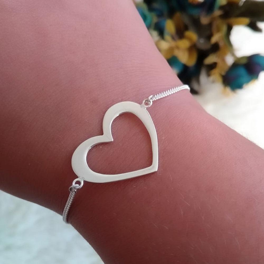 Pulseira com Coração Grande Vazado em Prata 925